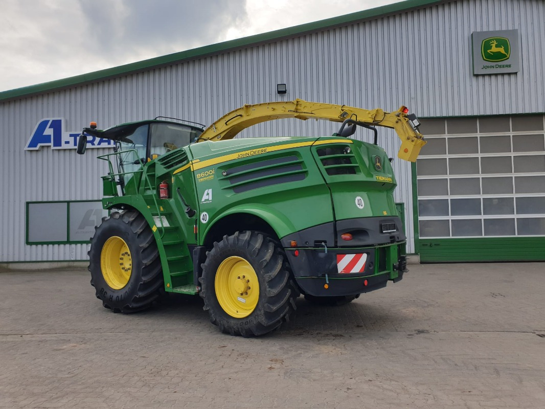 John Deere 8600I - 收割机:图2 John Deere 8600I - 收割机:图2