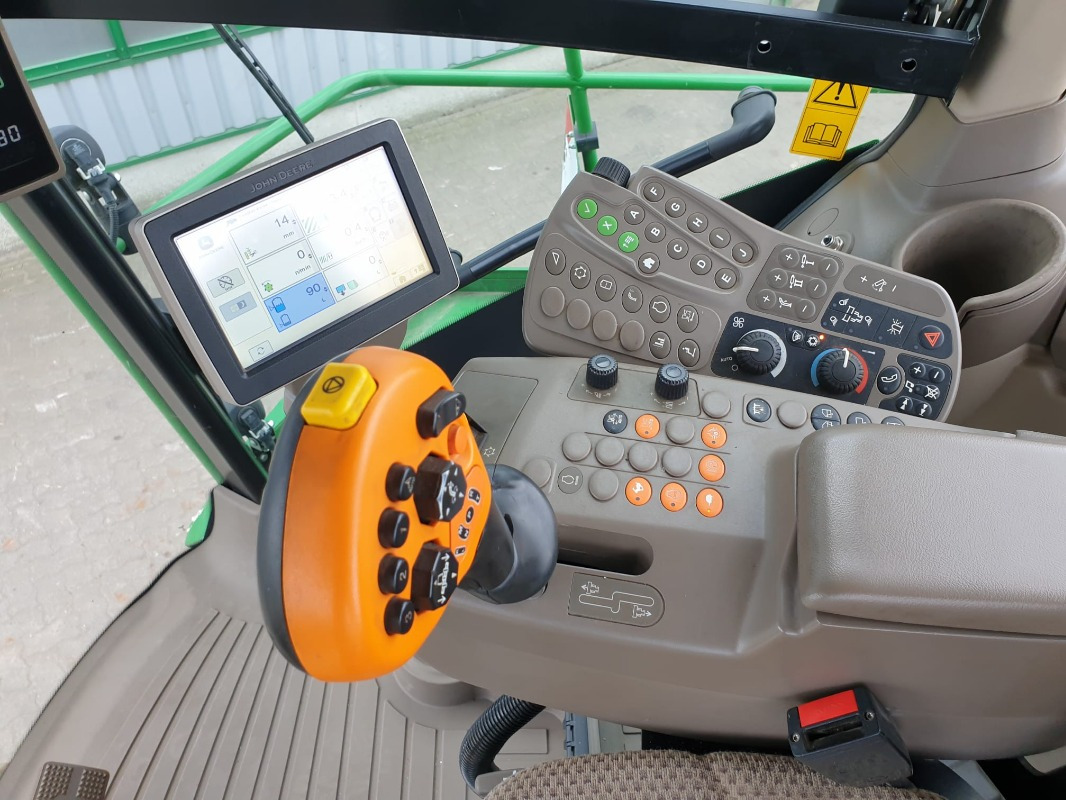 收割机 John Deere 8600I：图8