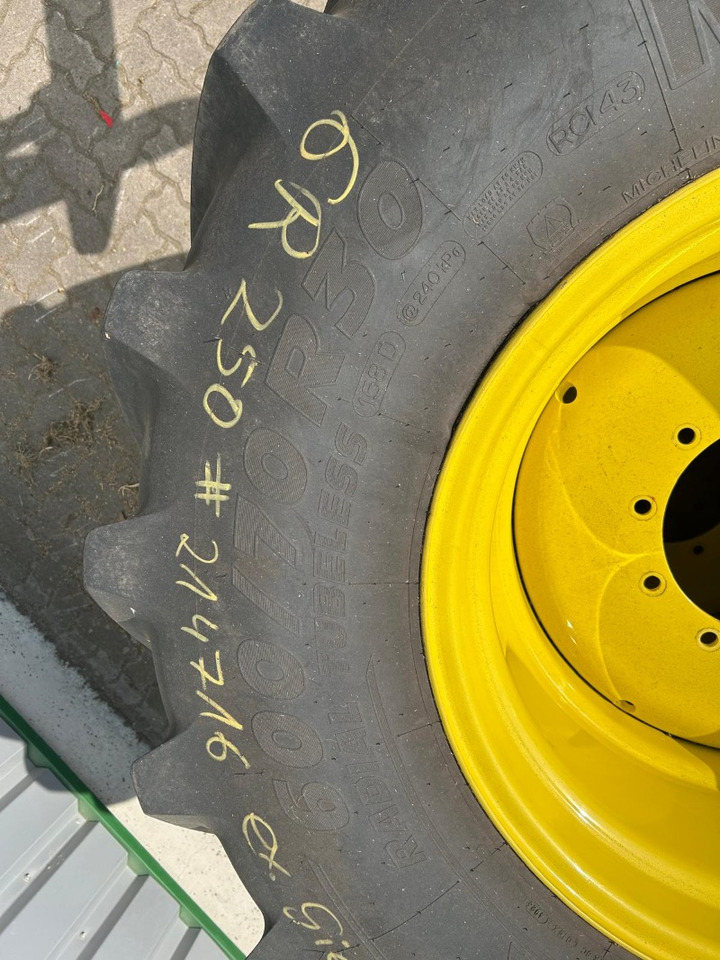 Michelin Kompletträder 710/70R42 600/70R30 - 轮胎 适用于 农业机械:图4 Michelin Kompletträder 710/70R42 600/70R30 - 轮胎 适用于 农业机械:图4