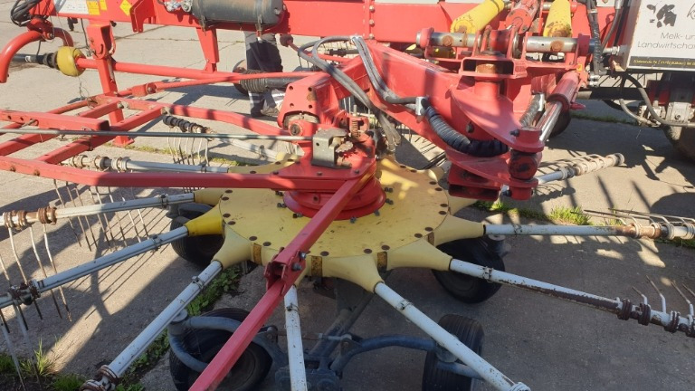 翻草机/ 搂草机 Pöttinger Top 1252：图8