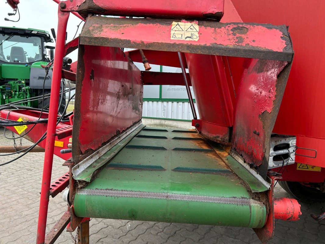 Trioliet 1-1000 - 饲料搅拌车:图4 Trioliet 1-1000 - 饲料搅拌车:图4