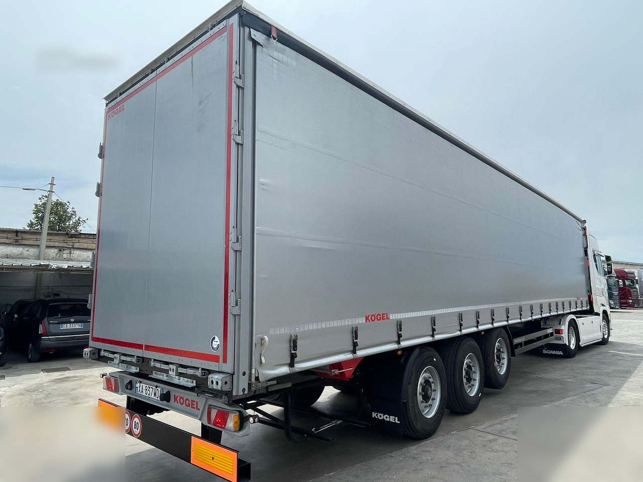 KÖGEL - 侧帘半拖车:图2 KÖGEL - 侧帘半拖车:图2