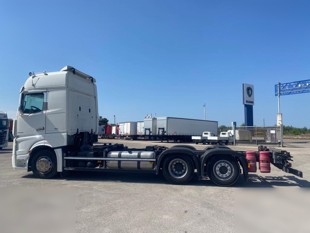 MERCEDES-BENZ ACTROS 2545 - 驾驶室底盘卡车:图4 MERCEDES-BENZ ACTROS 2545 - 驾驶室底盘卡车:图4