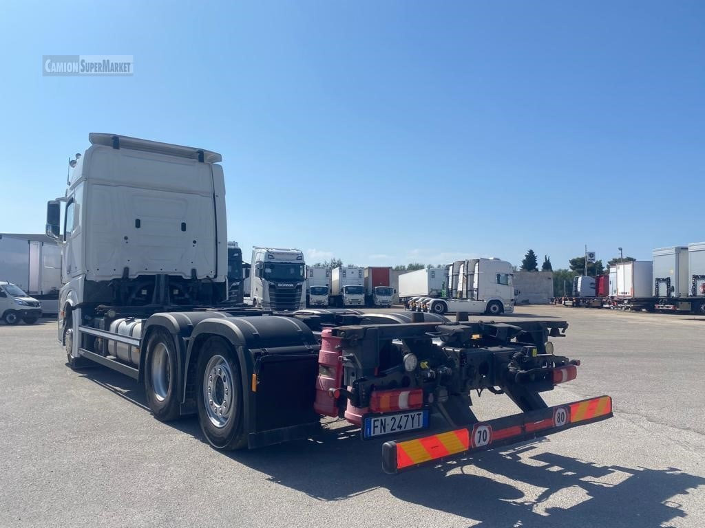 MERCEDES-BENZ ACTROS 2545 - 驾驶室底盘卡车:图3 MERCEDES-BENZ ACTROS 2545 - 驾驶室底盘卡车:图3