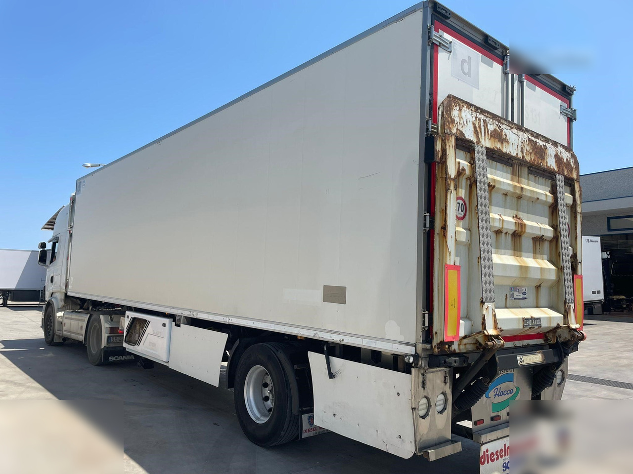 OMAR - 冷藏拖车:图1 OMAR - 冷藏拖车:图1