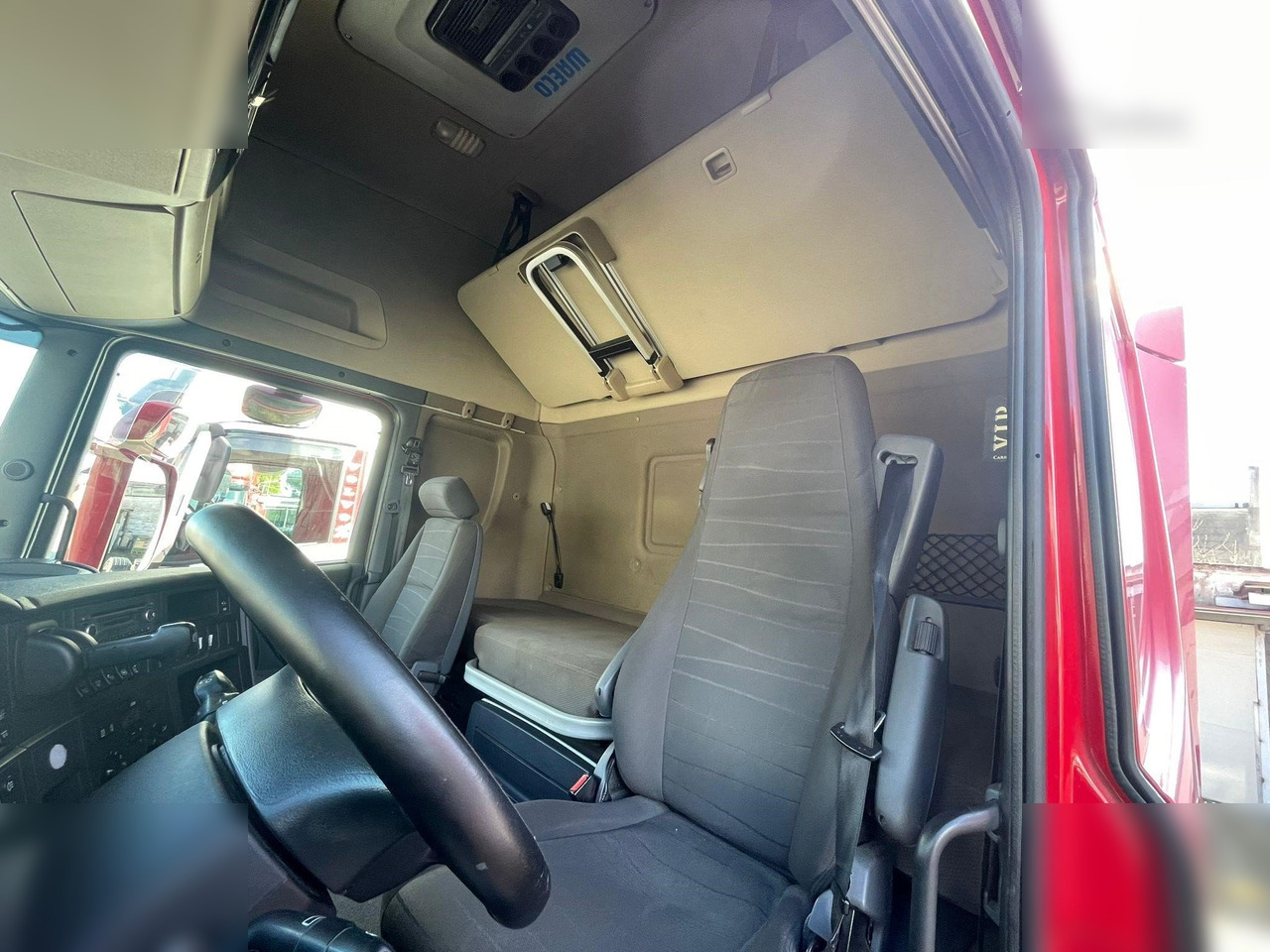 SCANIA R450 - 集装箱运输车/ 可拆卸车身的卡车:图4 SCANIA R450 - 集装箱运输车/ 可拆卸车身的卡车:图4