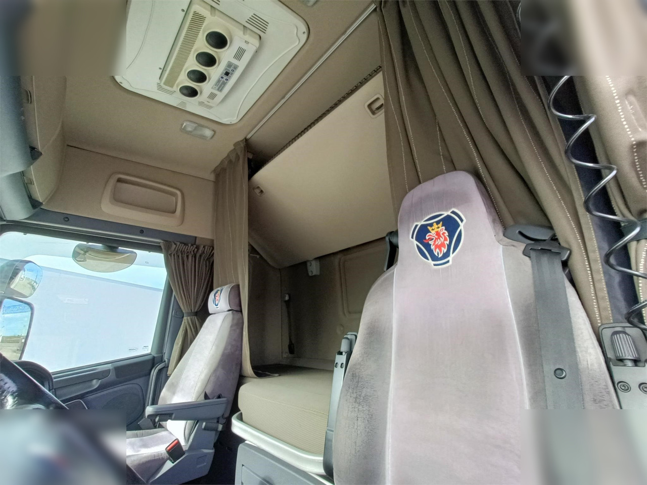 SCANIA R450 - 牵引车:图5 SCANIA R450 - 牵引车:图5