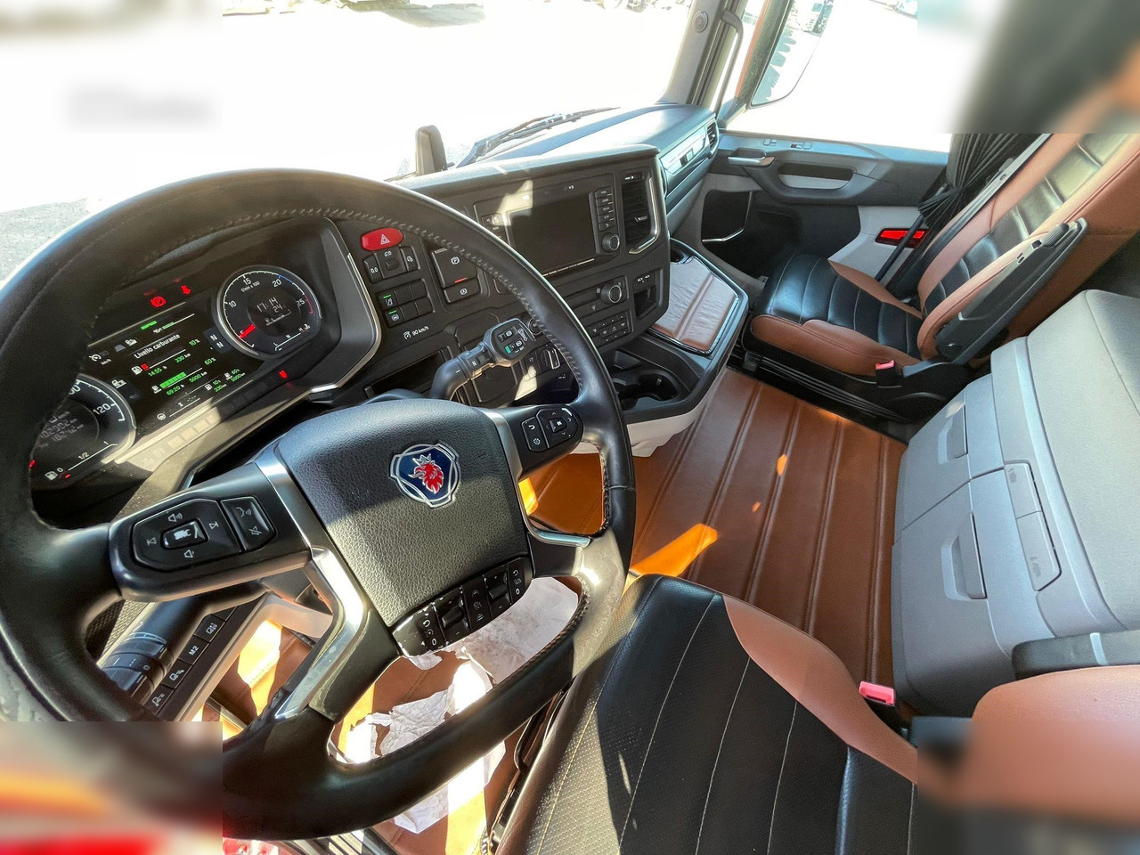 SCANIA R450 - 集装箱运输车/ 可拆卸车身的卡车:图5 SCANIA R450 - 集装箱运输车/ 可拆卸车身的卡车:图5