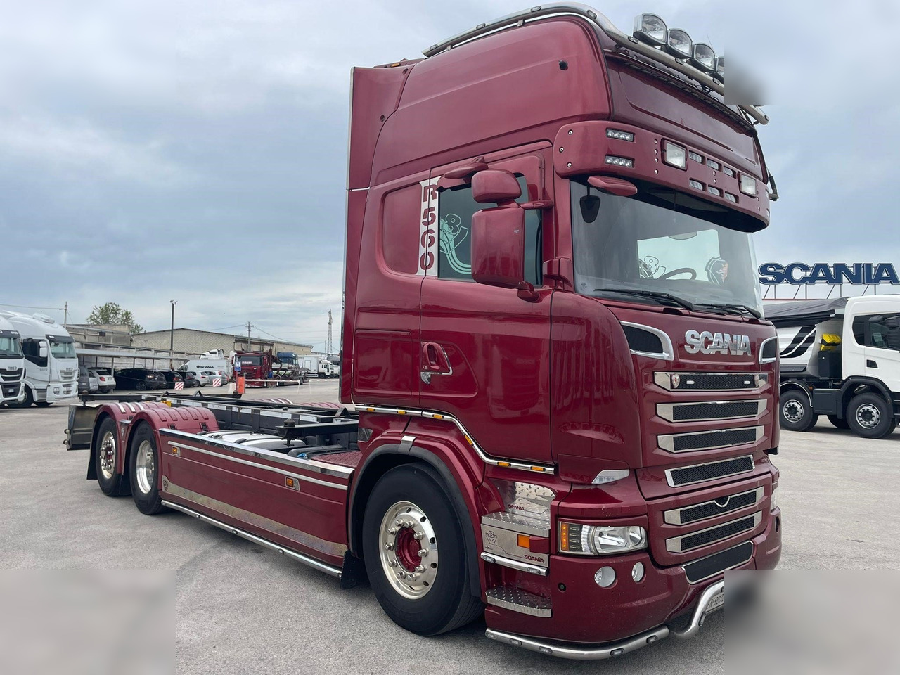 SCANIA R560 - 集装箱运输车/ 可拆卸车身的卡车:图1 SCANIA R560 - 集装箱运输车/ 可拆卸车身的卡车:图1