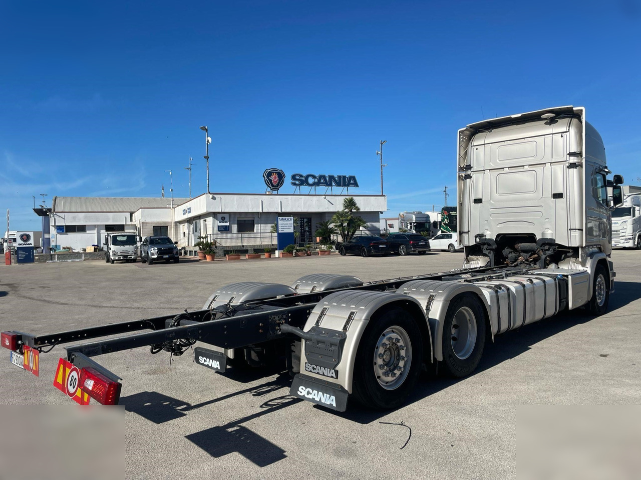 SCANIA R580 - 驾驶室底盘卡车:图4 SCANIA R580 - 驾驶室底盘卡车:图4