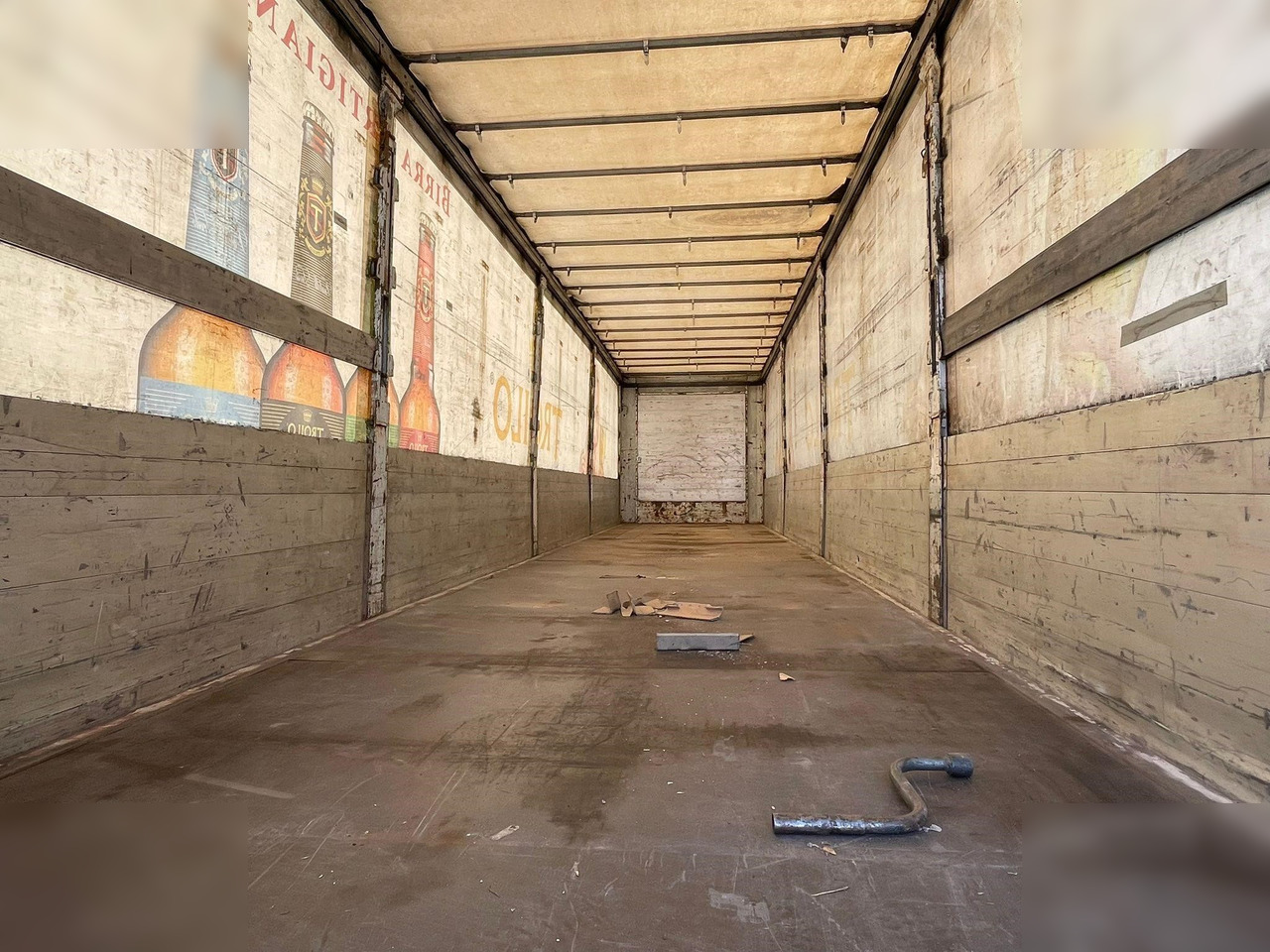 SCHMITZ CARGOBULL - 侧帘半拖车:图4 SCHMITZ CARGOBULL - 侧帘半拖车:图4