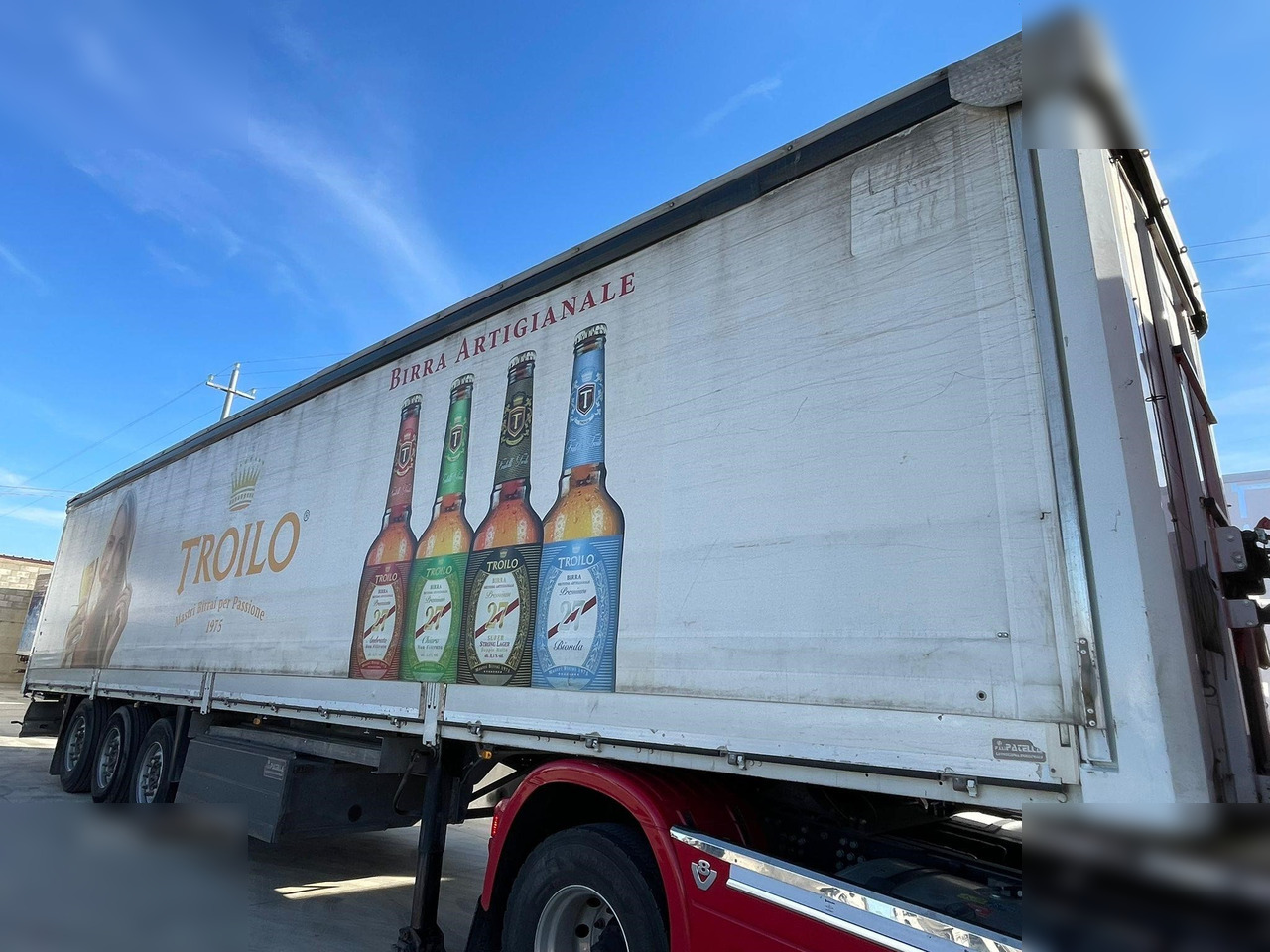 SCHMITZ CARGOBULL - 侧帘半拖车:图2 SCHMITZ CARGOBULL - 侧帘半拖车:图2