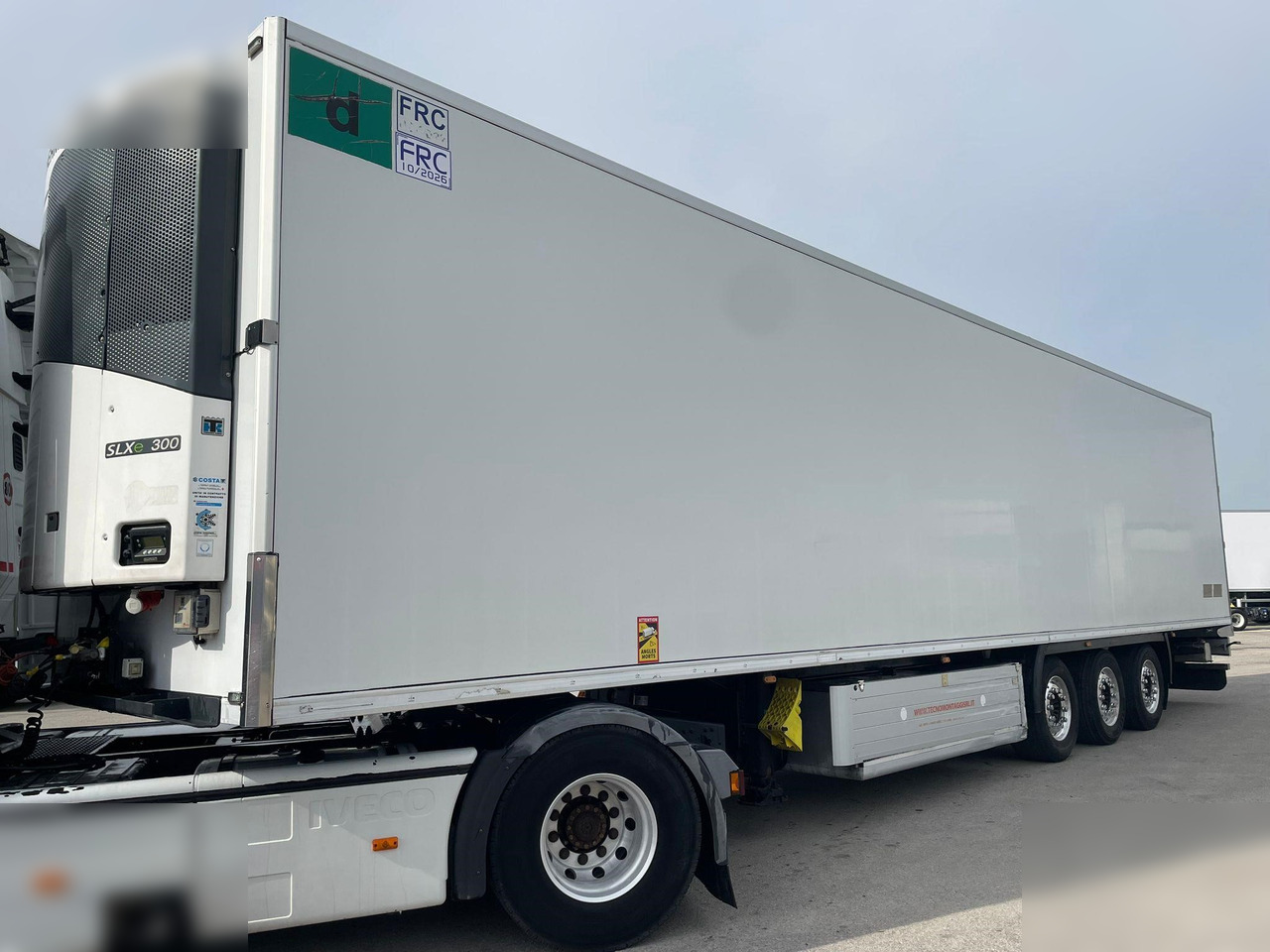 SCHMITZ  - 冷藏半拖车:图1 SCHMITZ  - 冷藏半拖车:图1