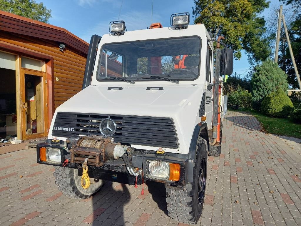 Unimog UNIMOG 4X4 - 起重车:图4 Unimog UNIMOG 4X4 - 起重车:图4