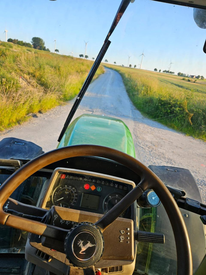 John Deere 6920 - 拖拉机:图2 John Deere 6920 - 拖拉机:图2