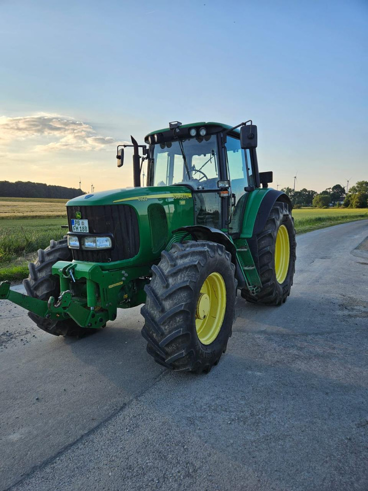 John Deere 6920 - 拖拉机:图1 John Deere 6920 - 拖拉机:图1