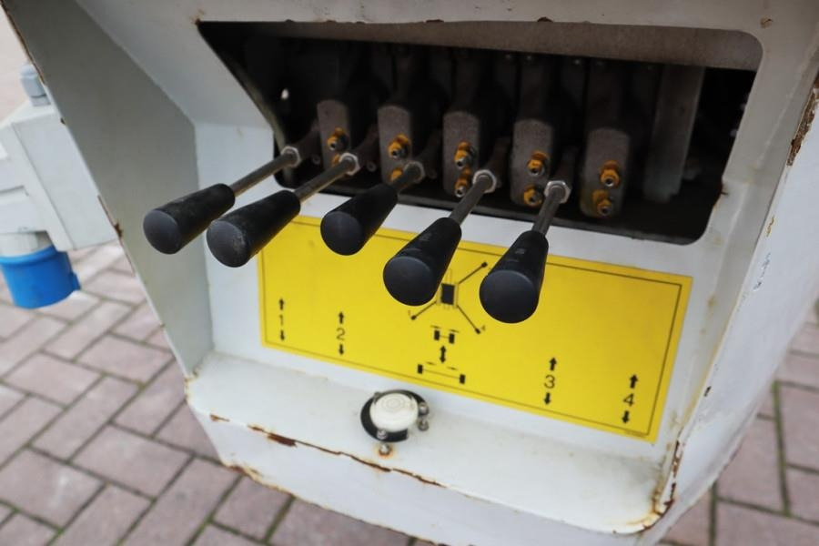 Falcon FS330Z As-Is, Bi-Energy, Diesel - Battery, 33m Wor - 铰接臂:图3 Falcon FS330Z As-Is, Bi-Energy, Diesel - Battery, 33m Wor - 铰接臂:图3