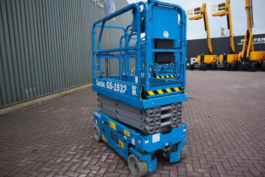 Genie GS1932 E-Drive Several In Stock, 8m Working Height  - 剪式升降机:图3 Genie GS1932 E-Drive Several In Stock, 8m Working Height  - 剪式升降机:图3