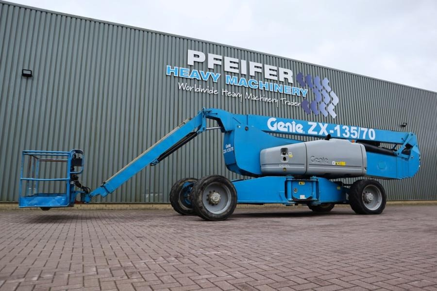 Genie ZX135/70 Diesel, 4x4x4 Drive, 43m Lifting Height,  - 铰接臂:图1 Genie ZX135/70 Diesel, 4x4x4 Drive, 43m Lifting Height,  - 铰接臂:图1