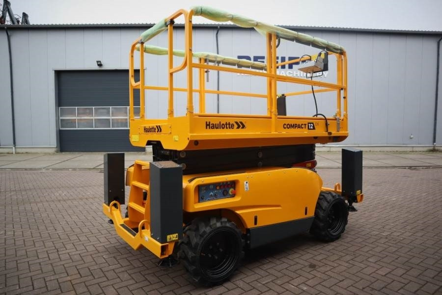 Haulotte Compact 12DX Valid Inspection, *Guarantee! Diesel, - 剪式升降机:图2 Haulotte Compact 12DX Valid Inspection, *Guarantee! Diesel, - 剪式升降机:图2
