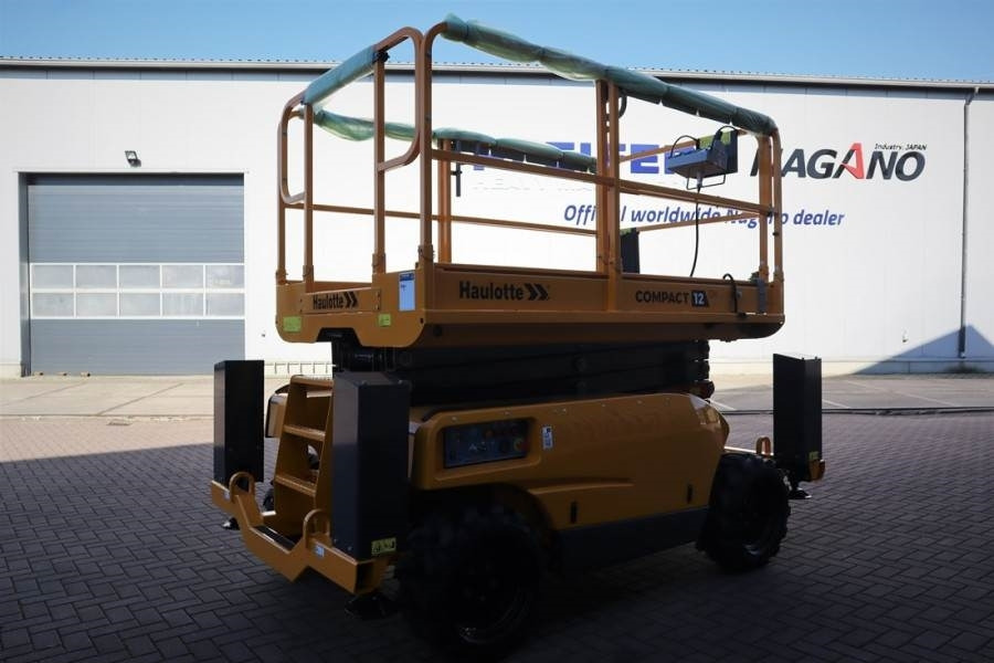 Haulotte Compact 12DX Valid Inspection, *Guarantee! Diesel, - 剪式升降机:图3 Haulotte Compact 12DX Valid Inspection, *Guarantee! Diesel, - 剪式升降机:图3