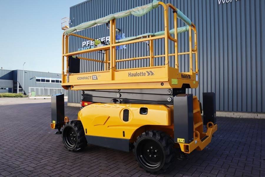 Haulotte Compact 12DX Valid Inspection, *Guarantee! Diesel, - 剪式升降机:图4 Haulotte Compact 12DX Valid Inspection, *Guarantee! Diesel, - 剪式升降机:图4