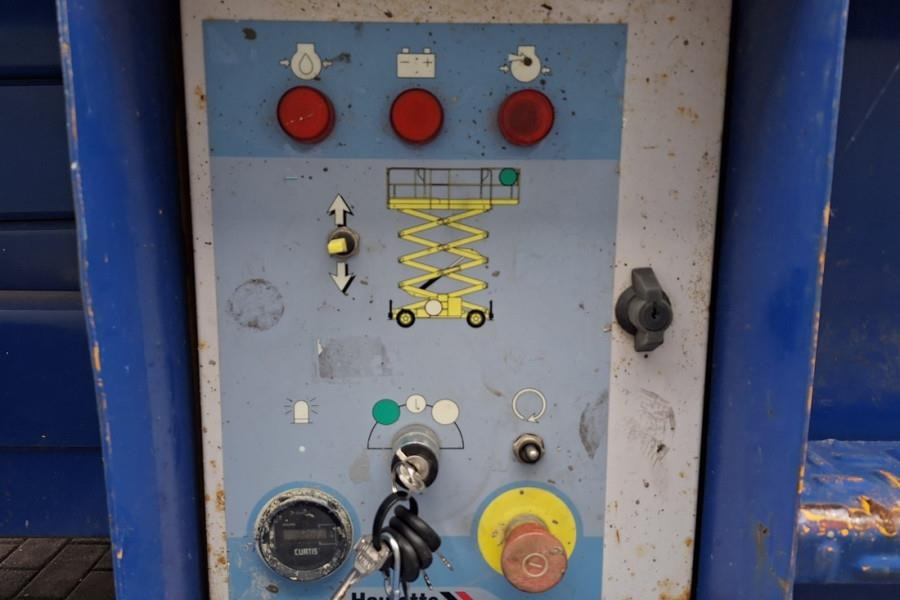 Haulotte H12SX Diesel, 4x4 Drive, 12m Working Height, 700kg - 剪式升降机:图4 Haulotte H12SX Diesel, 4x4 Drive, 12m Working Height, 700kg - 剪式升降机:图4