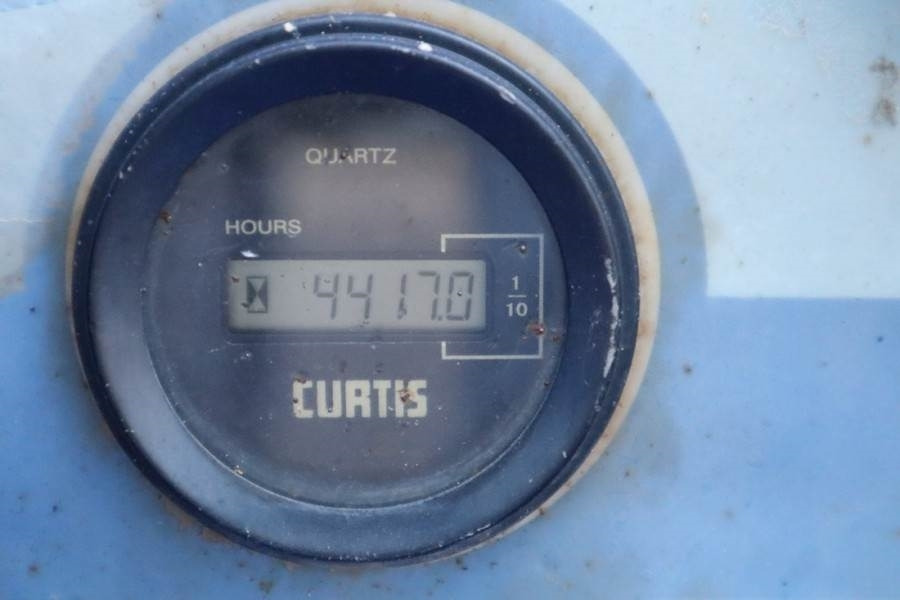 Haulotte H15SX New Tyres, Diesel, 4x4 Drive, 15 Working Hei - 剪式升降机:图5 Haulotte H15SX New Tyres, Diesel, 4x4 Drive, 15 Working Hei - 剪式升降机:图5