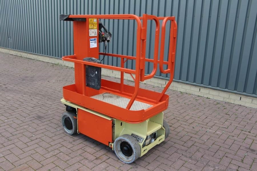 铰接臂 JLG 1230 ES Electric, 5.6m Working height, Non Marking:图7 铰接臂 JLG 1230 ES Electric, 5.6m Working height, Non Marking:图7