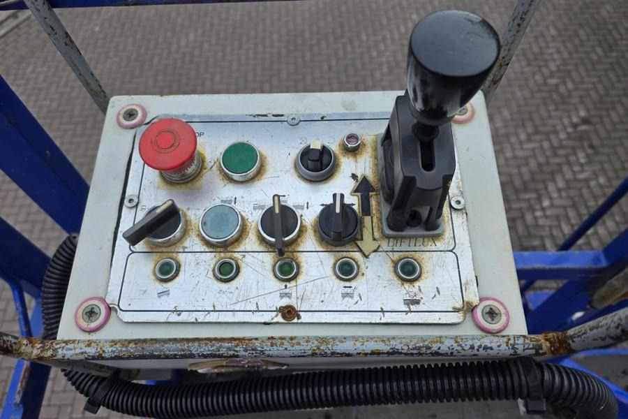 JLG 210-25 Diesel, 4x4 Drive, 23m Working Height, 1000 - 剪式升降机:图5 JLG 210-25 Diesel, 4x4 Drive, 23m Working Height, 1000 - 剪式升降机:图5