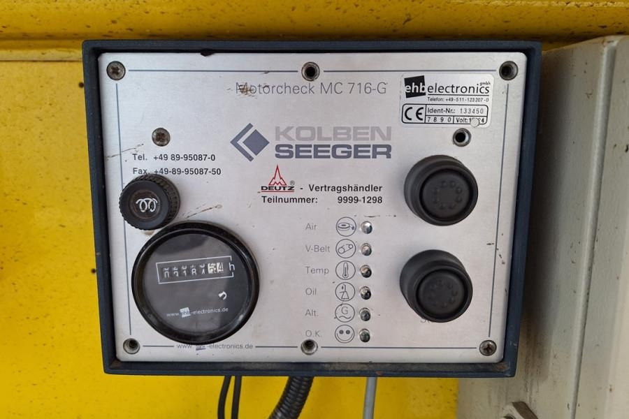 JLG 245-25 Diesel, 4x4 Drive, 26m Working Height, 750k - 剪式升降机:图4 JLG 245-25 Diesel, 4x4 Drive, 26m Working Height, 750k - 剪式升降机:图4