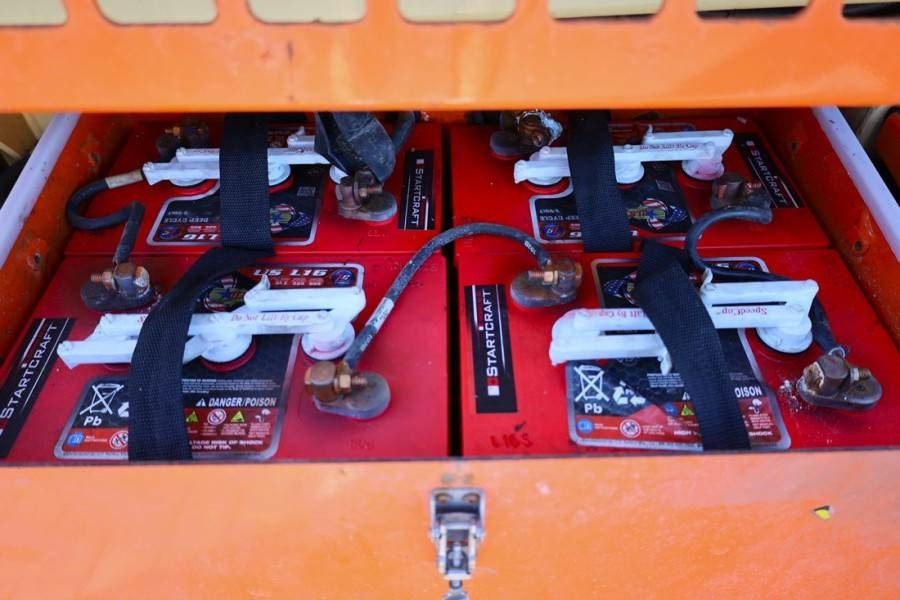 剪式升降机 JLG M4069 Hybrid, 14.2m Working Height, 360kg Capacity:图12 剪式升降机 JLG M4069 Hybrid, 14.2m Working Height, 360kg Capacity:图12