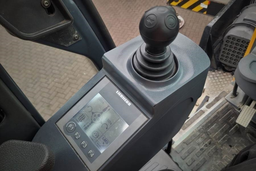 全地形起重机 Liebherr LTM1070-4.2 Dutch Vehicle Registration, Valid Insp：图18