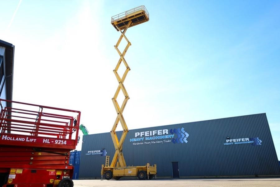 Liftlux SL260-25D4WD Diesel, 4x4 Drive, 9.80m Hydraulic De - 剪式升降机:图3 Liftlux SL260-25D4WD Diesel, 4x4 Drive, 9.80m Hydraulic De - 剪式升降机:图3
