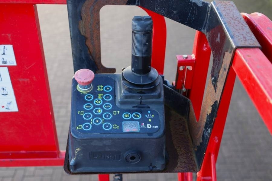 Magni DS1218RT Valid inspection, Diesel, 4x4 Drive, 12m - 剪式升降机:图4 Magni DS1218RT Valid inspection, Diesel, 4x4 Drive, 12m - 剪式升降机:图4