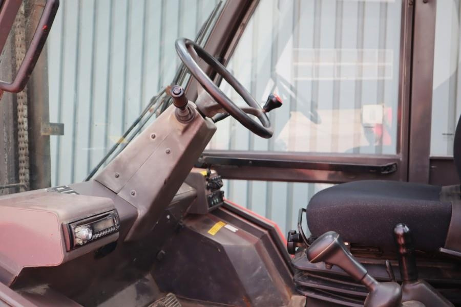 Manitou M30-4 Diesel, 4x4 Drive, 3t Capacity, Triplex Mast - 越野叉车:图4 Manitou M30-4 Diesel, 4x4 Drive, 3t Capacity, Triplex Mast - 越野叉车:图4