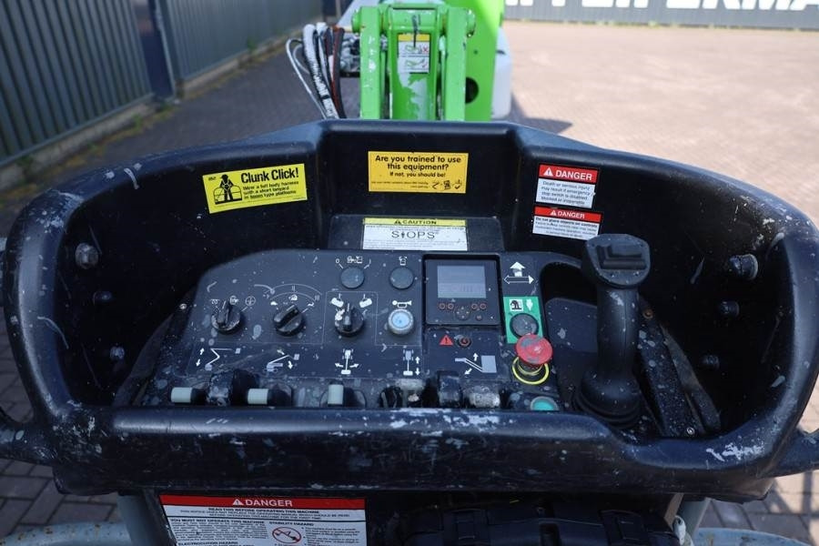 Niftylift HR15N Hybrid MK3 Hybrid, 4x2 Drive, 15.5m Working - 铰接臂:图5 Niftylift HR15N Hybrid MK3 Hybrid, 4x2 Drive, 15.5m Working - 铰接臂:图5