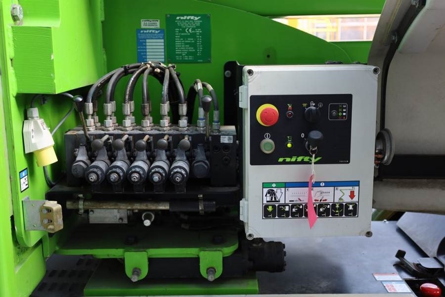 Niftylift HR15N Hybrid MK3 Hybrid, 4x2 Drive, 15.5m Working - 铰接臂:图4 Niftylift HR15N Hybrid MK3 Hybrid, 4x2 Drive, 15.5m Working - 铰接臂:图4