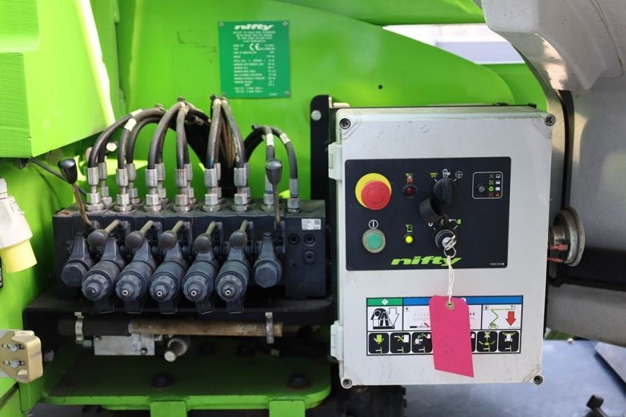 Niftylift HR17N HYBRID MK3 Hybrid Battery & Diesel, 17m Work - 铰接臂:图5 Niftylift HR17N HYBRID MK3 Hybrid Battery & Diesel, 17m Work - 铰接臂:图5