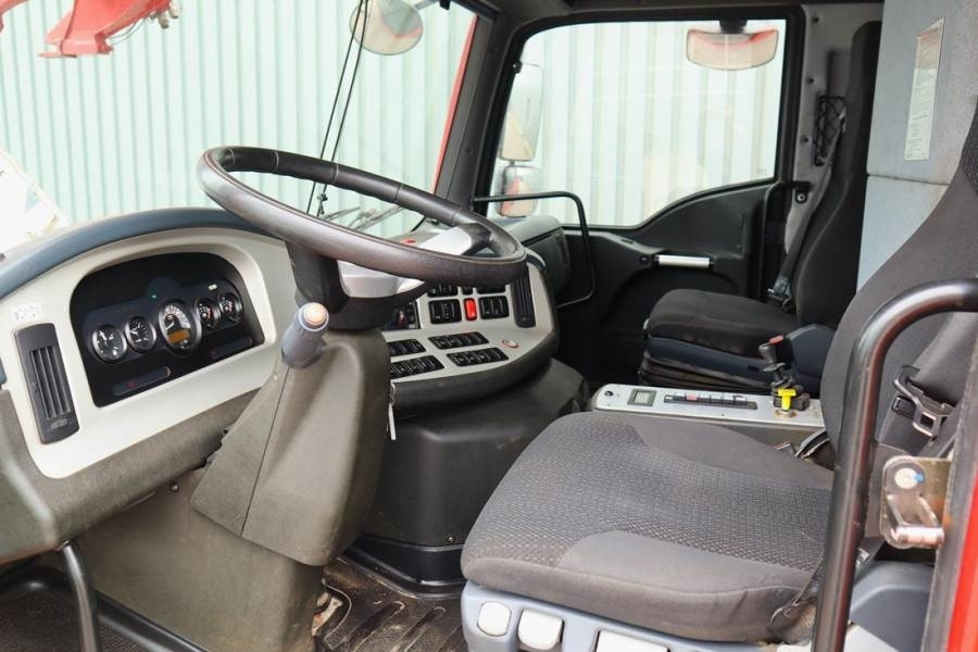 Terex AC40/2L Diesel, 4x4 Drive And 4-Wheel Steering, 40 - 全地形起重机:图4 Terex AC40/2L Diesel, 4x4 Drive And 4-Wheel Steering, 40 - 全地形起重机:图4