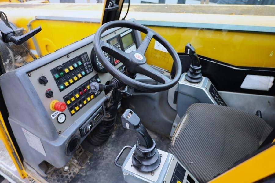 Terex Demag AC40 City Diesel, 6x6 Drive And 6-Wheel Stee - 全地形起重机:图4 Terex Demag AC40 City Diesel, 6x6 Drive And 6-Wheel Stee - 全地形起重机:图4