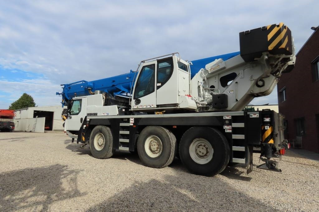 Liebherr LTM 1050-3.1 - 全地形起重机:图4 Liebherr LTM 1050-3.1 - 全地形起重机:图4