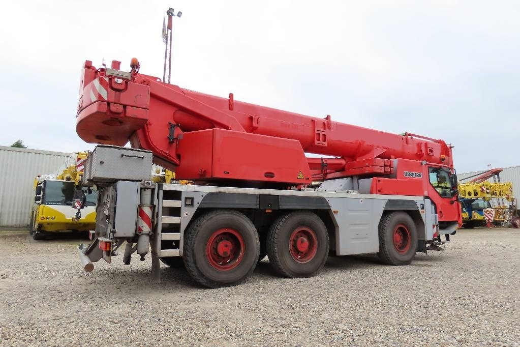 Liebherr LTM 1055-3.2  - 全地形起重机:图3 Liebherr LTM 1055-3.2  - 全地形起重机:图3