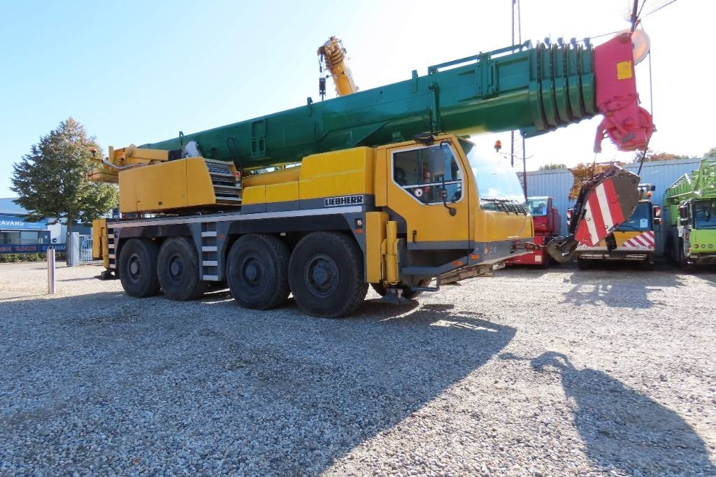 Liebherr LTM 1100-4.1 - 全地形起重机:图2 Liebherr LTM 1100-4.1 - 全地形起重机:图2