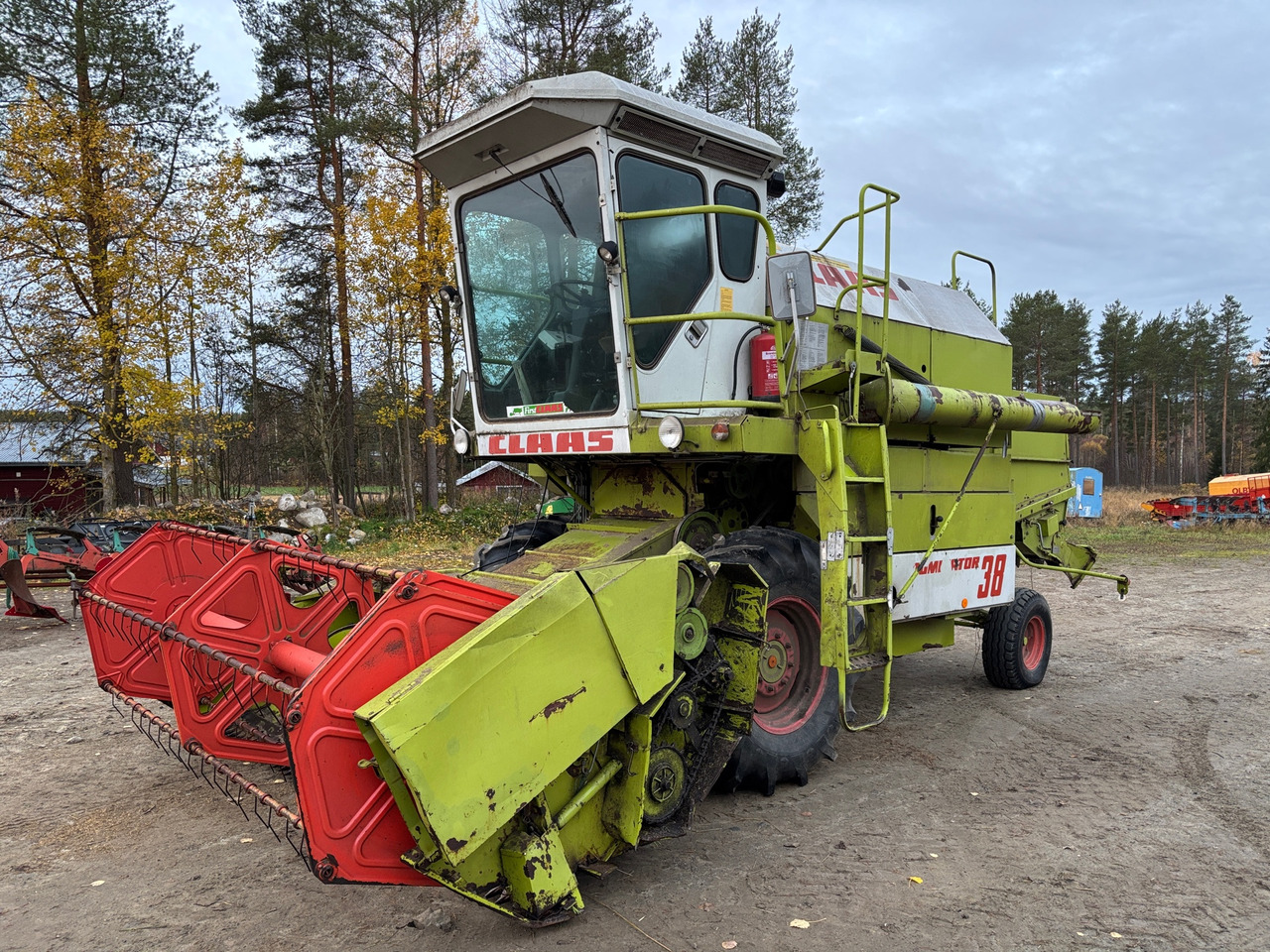 Claas Dominator 38 - 联合收割机:图1 Claas Dominator 38 - 联合收割机:图1