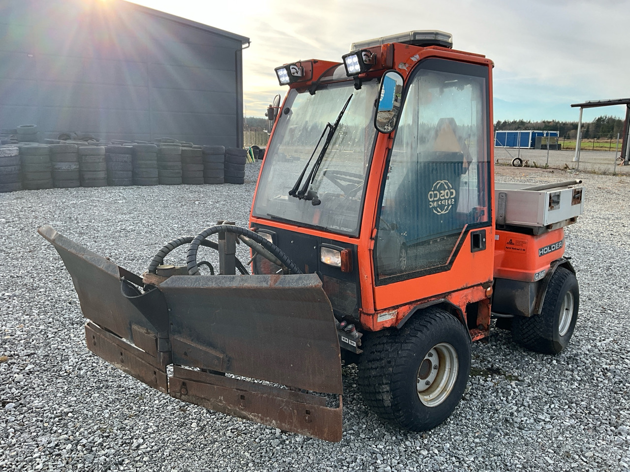 Holder C240 - 市政/ 专用车辆:图1 Holder C240 - 市政/ 专用车辆:图1