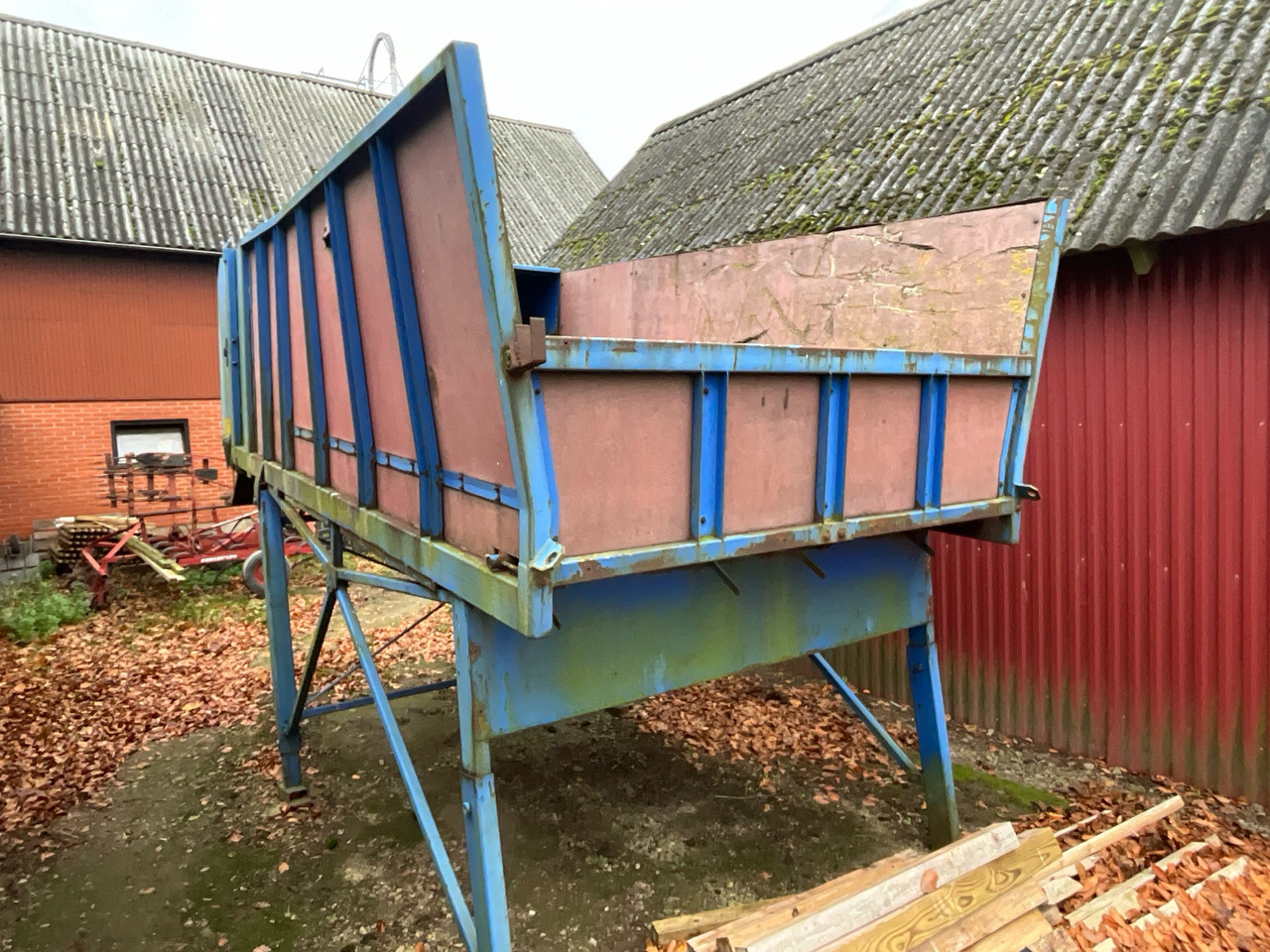 Huma Rivarficka 4 m - 牲畜设备:图1 Huma Rivarficka 4 m - 牲畜设备:图1