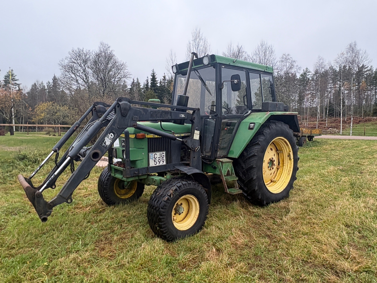 John Deere 2130 - 拖拉机:图1 John Deere 2130 - 拖拉机:图1