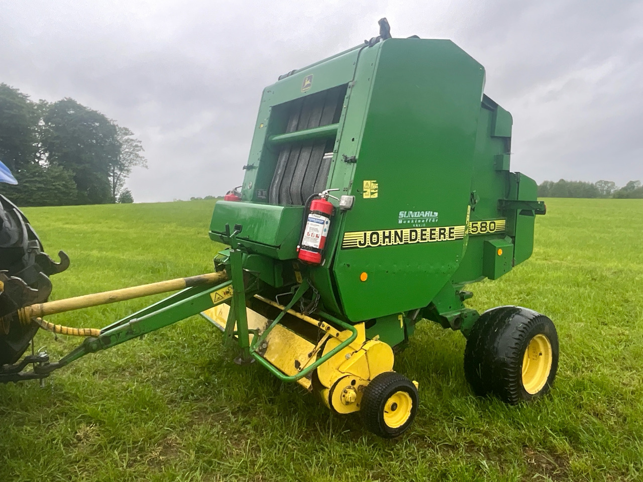 John Deere 580 - 圆形打包机:图1 John Deere 580 - 圆形打包机:图1