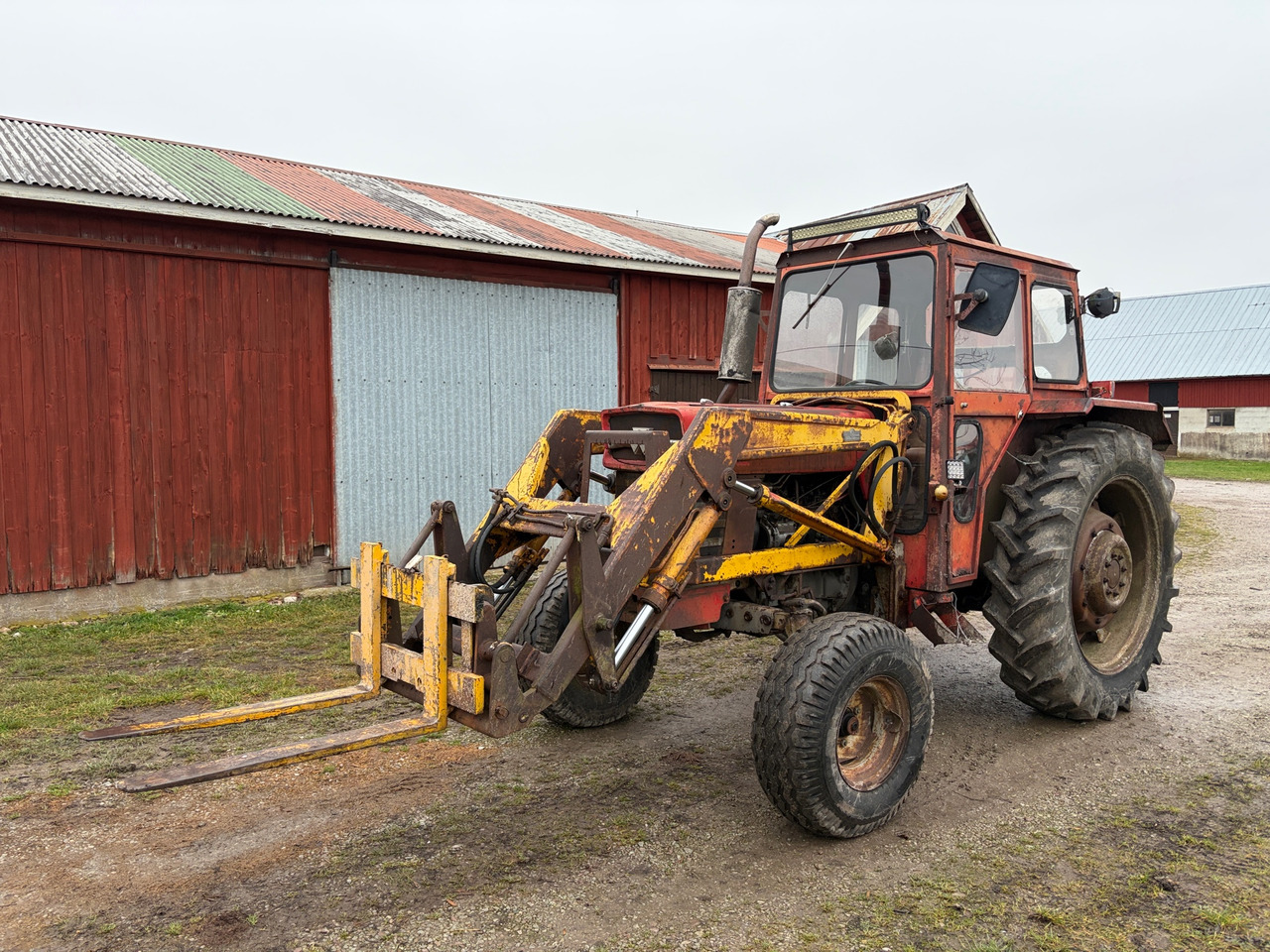 Massey Ferguson 1175 - 拖拉机:图1 Massey Ferguson 1175 - 拖拉机:图1